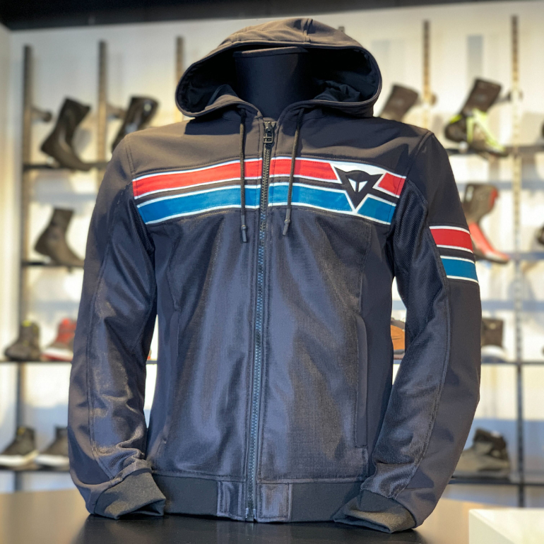 Dainese ダイネーゼレディースジャケット 黒 赤 青 2026年の注目モデル『VINTEDGE』シリーズを期間限定にて展示中 ～2026/2/15
